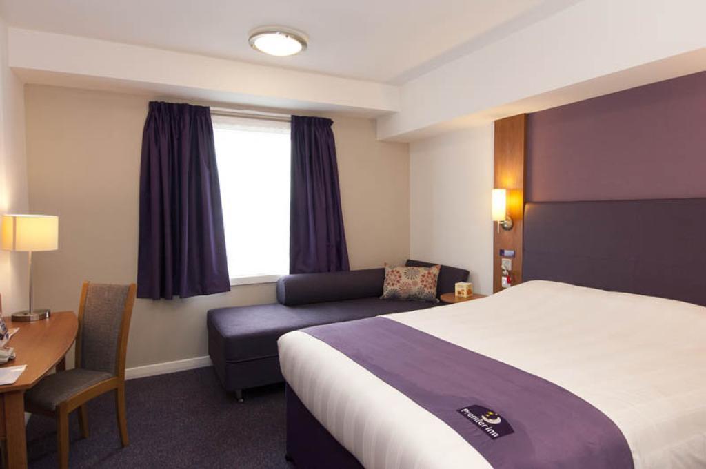 Premier Inn Swindon Central Quarto foto
